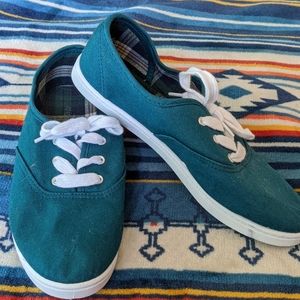 Teal Forever 21 basic sneaker